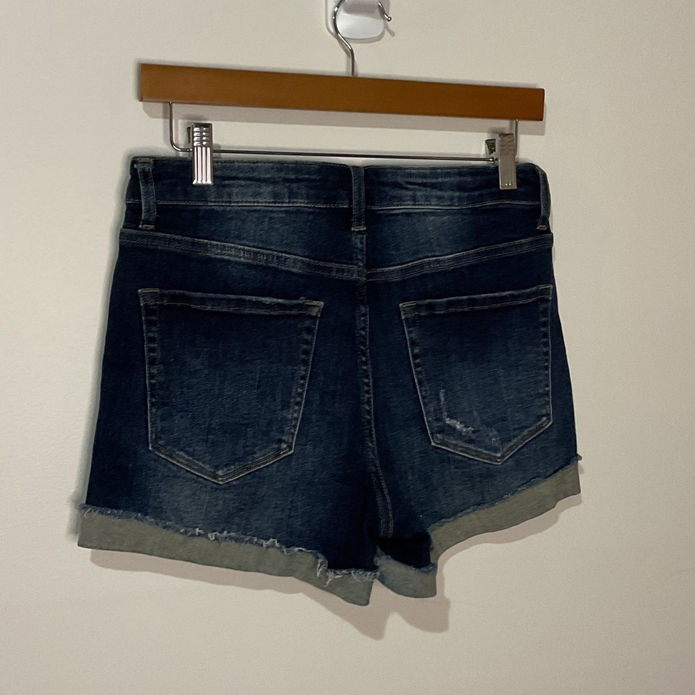 Vervet Dark Wash Distressed Denim Shorts Women’s Size M - Picture 4 of 7
